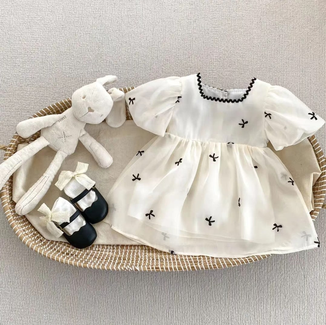 Small bow dress midi sleeve