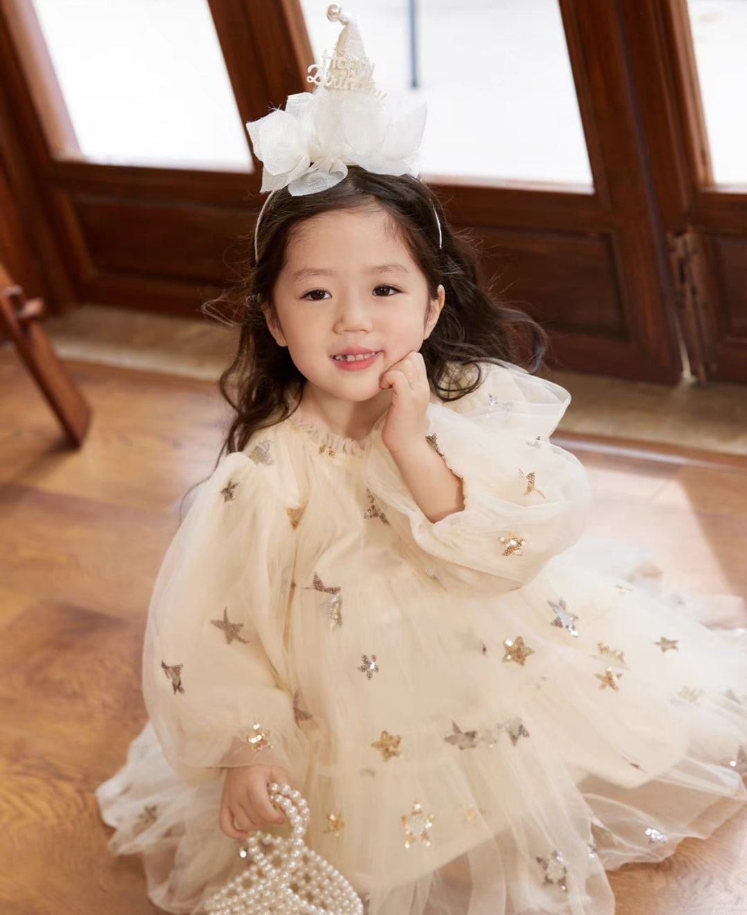 Star wide dress