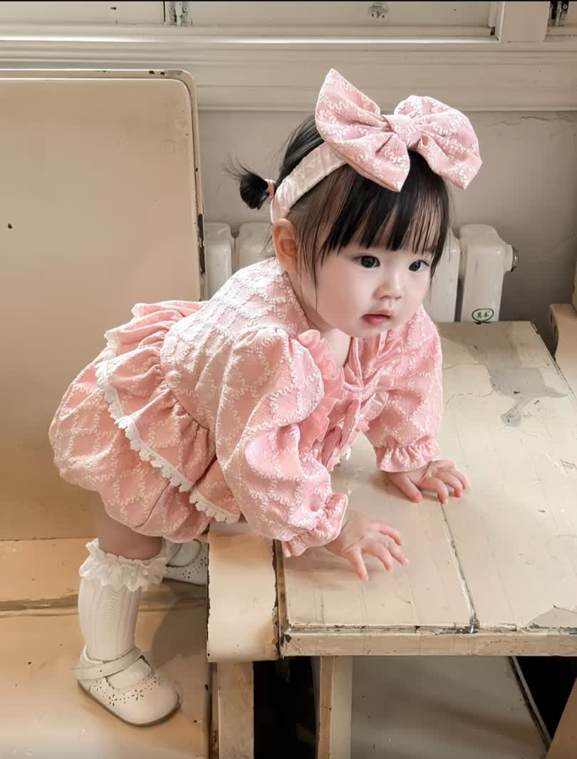 Bow unique romper 2pcs