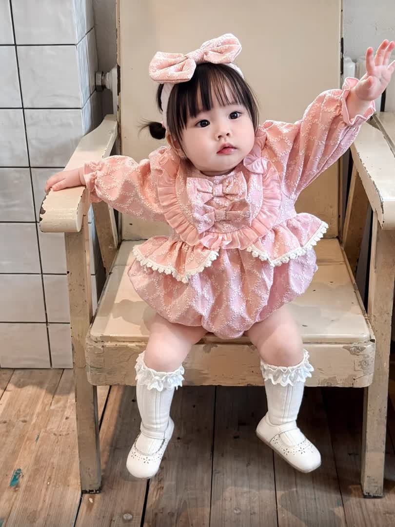 Bow unique romper 2pcs