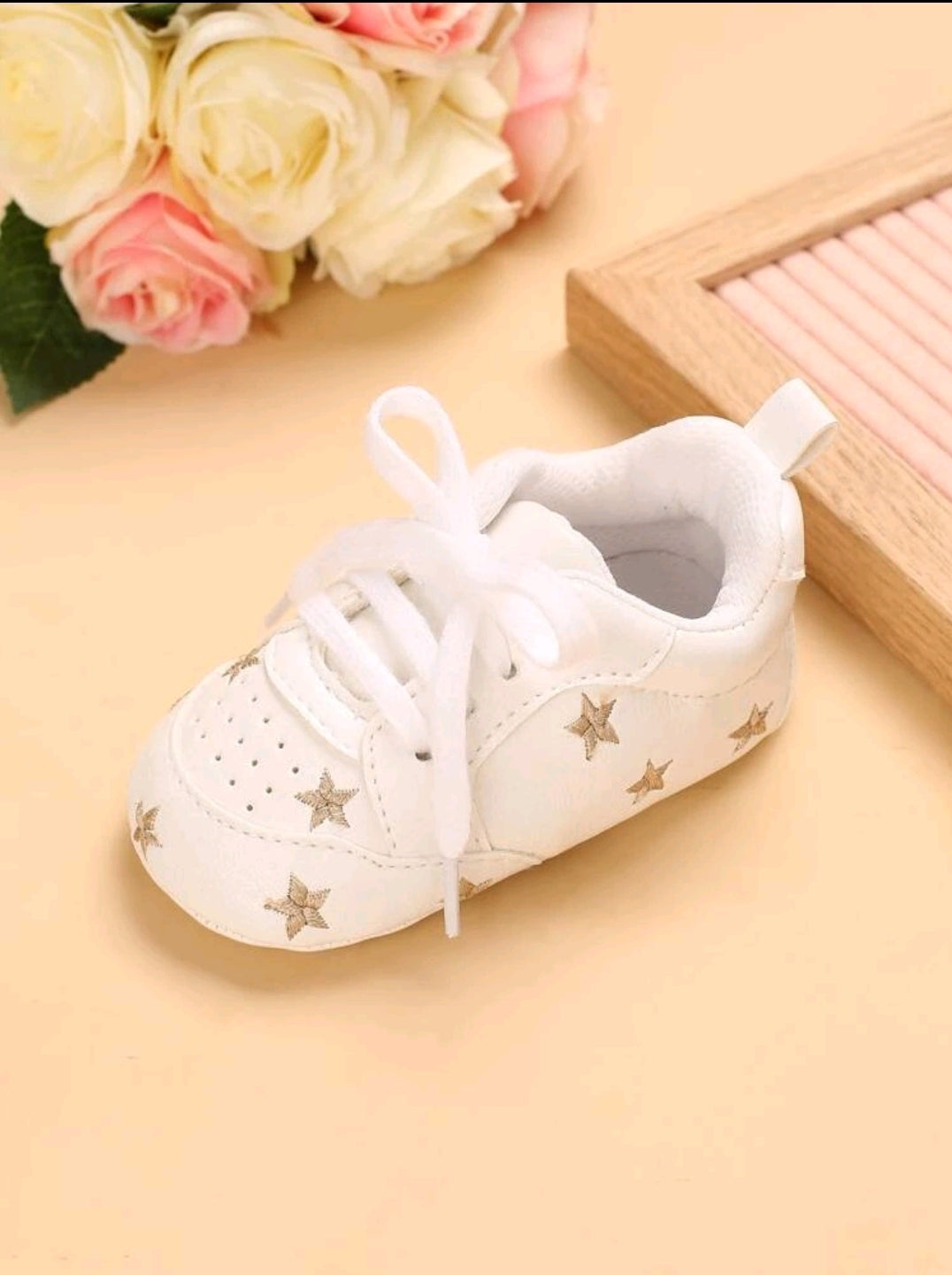 Star baby shoes